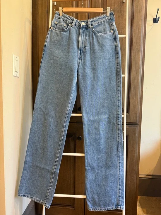 ASOS Weekday Classic High-Rise Straight Leg Blue Jeans - Picture 2 of 10